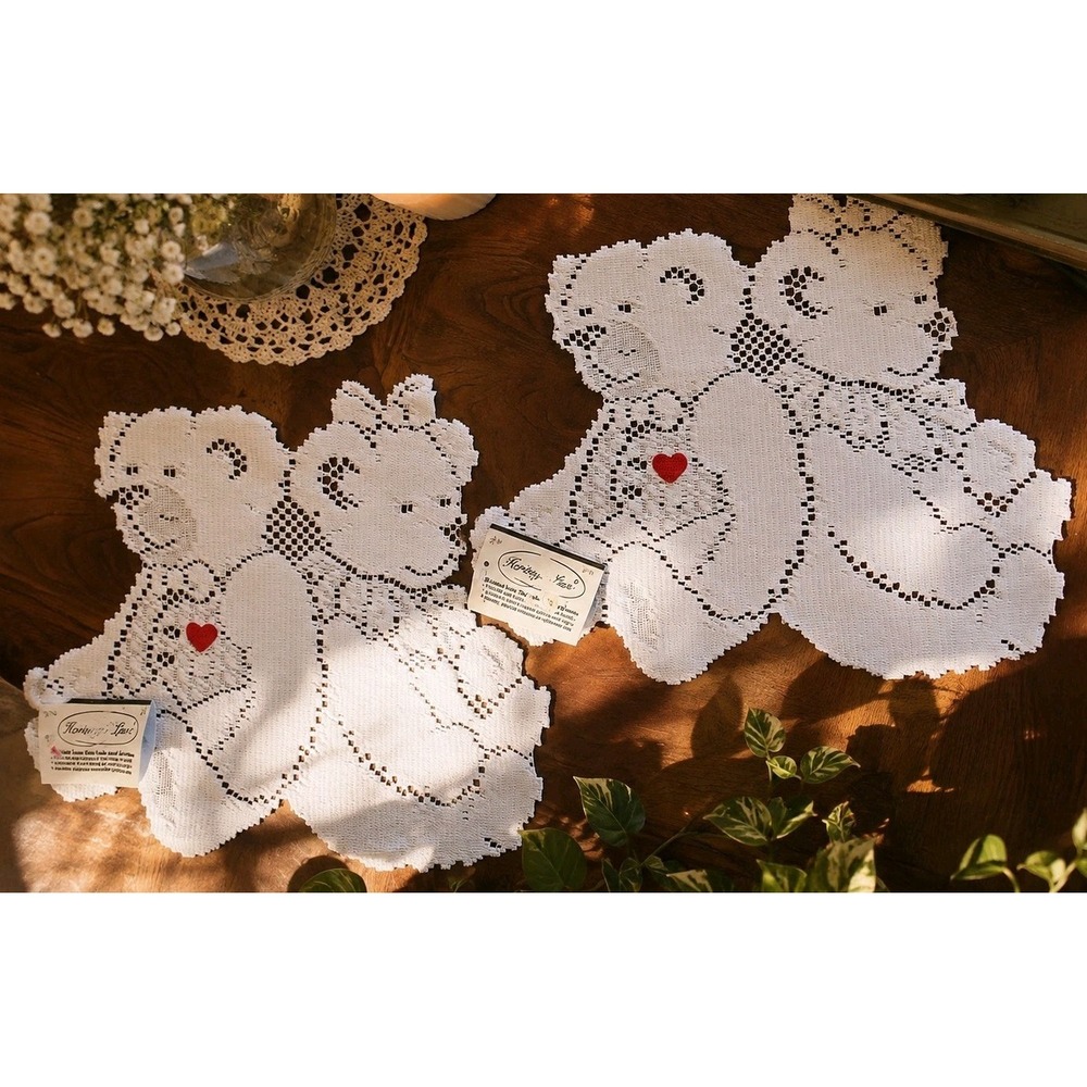 2 Vintage Heritage Lace Just Bears Placemats Teddy Bear Red Heart USA 12x14 NOS